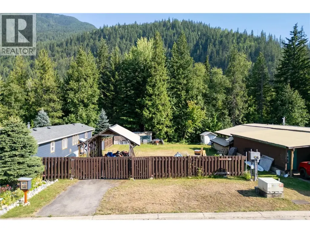 98 Johnson Way, Revelstoke